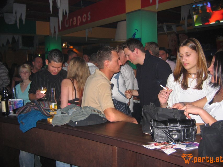 Party.at - Photos: A Night at Partyhouse Wien