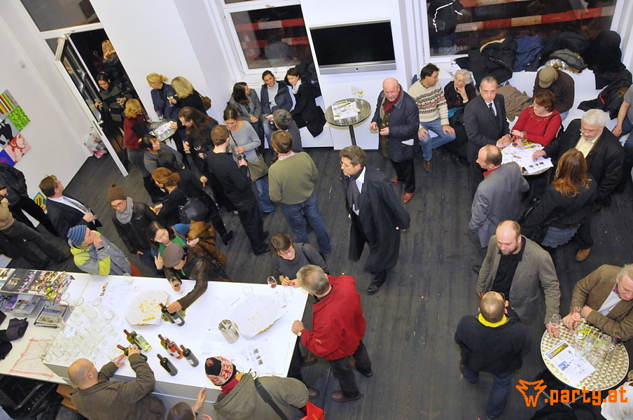 Bild 23 - Vernissage Ausstellung 6 mit der Xing Wein-Community, Galerie Bäckerstrasse 4 Bild 23