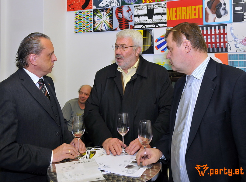 Bild 36 - Vernissage Ausstellung 6 mit der Xing Wein-Community, Galerie Bäckerstrasse 4 Bild 36