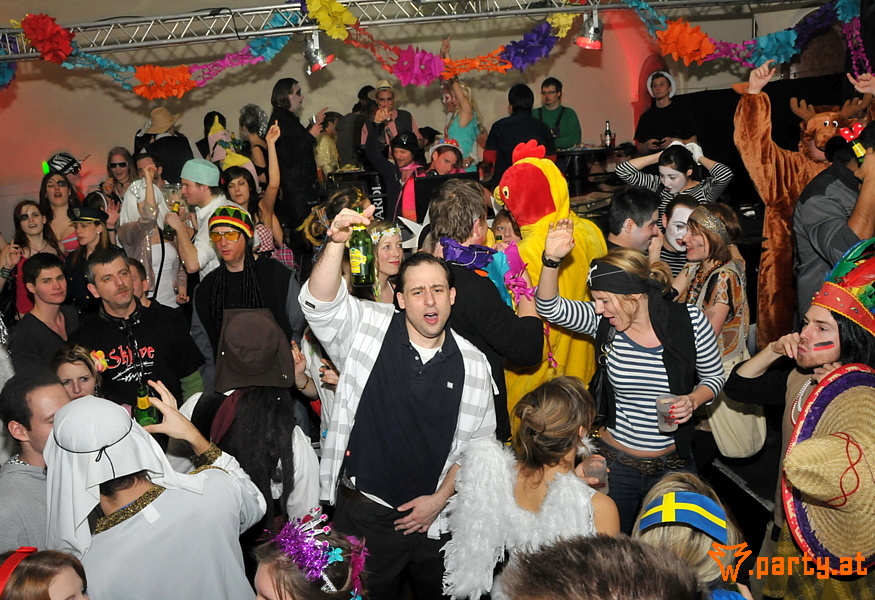 Bild 21 - Cam Unifest/STA Travel – Faschingsdienstags Gschnas, MQ Hofstallungen Bild 21