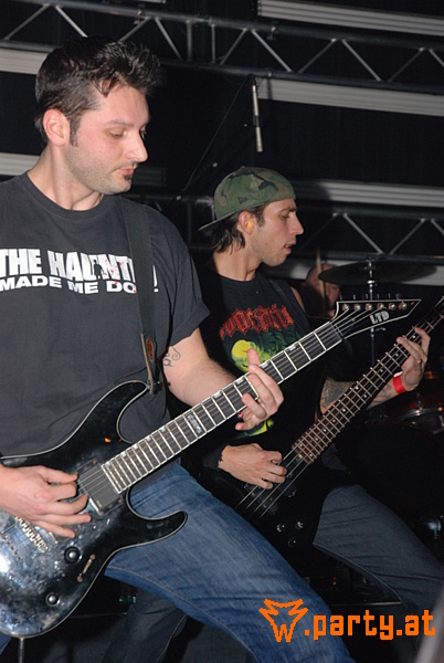 Bild 31 - Heaven Shall Burn "Defending Sparta" PART I: Cataract, Days Of Loss, ((szene)) Bild 31