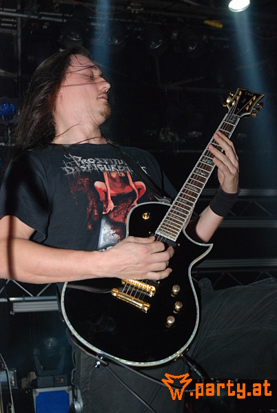 Bild 34 - Heaven Shall Burn "Defending Sparta" PART I: Cataract, Days Of Loss, ((szene)) Bild 34