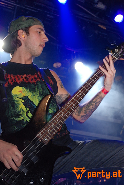 Bild 39 - Heaven Shall Burn "Defending Sparta" PART I: Cataract, Days Of Loss, ((szene)) Bild 39