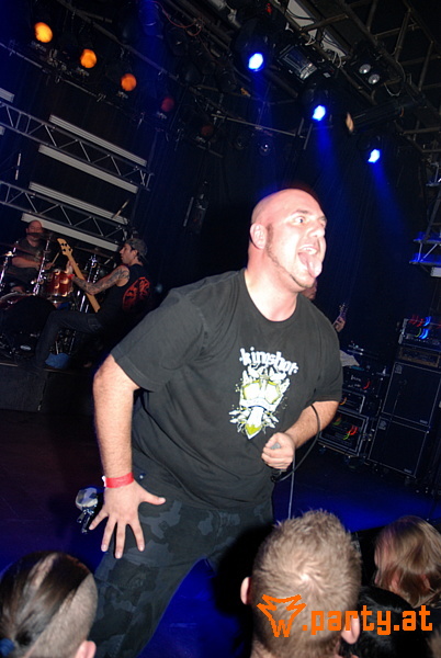 Bild 40 - Heaven Shall Burn "Defending Sparta" PART I: Cataract, Days Of Loss, ((szene)) Bild 40