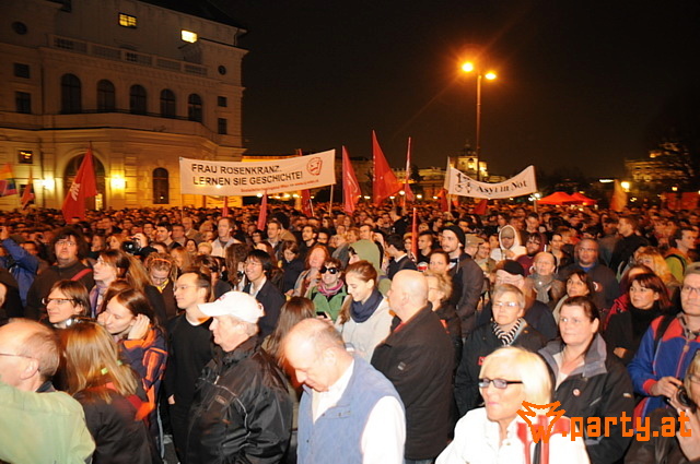 Bild 28 - Lichtertanz gegen Rosenkranz, Ballhausplatz Bild 28