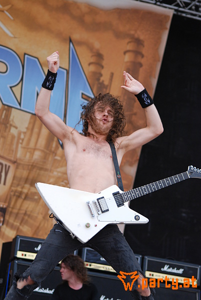 Bild 37 - NOVA ROCK 2010 - Day 1, Pannonia Fields II Bild 37