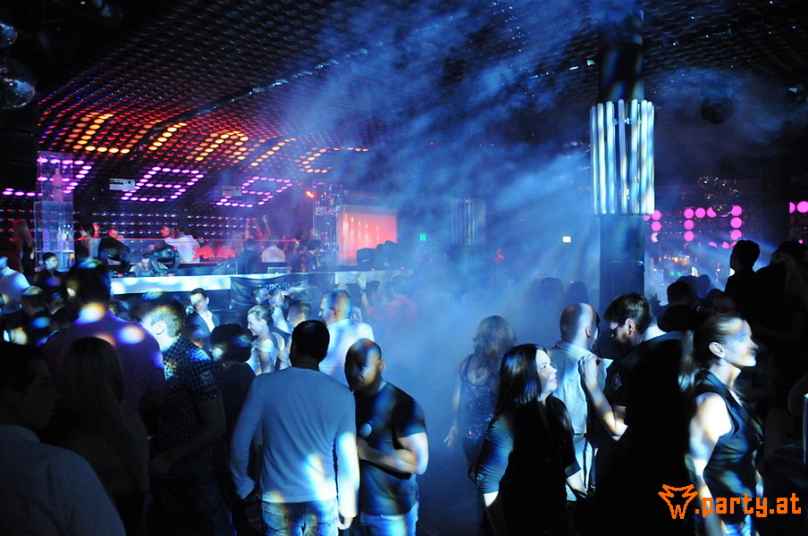 Bild 36 - Bar Babes and Bouncrers, Club Couture Bild 36