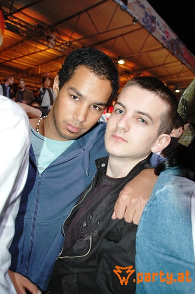 Bild 181 - Sebastien B. Benett, Puls 4-Insel, Radio-Energy-Bühne, Donauinselfest 2011 Bild 181