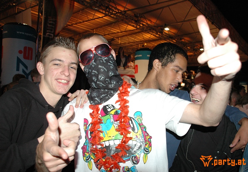 Bild 182 - Sebastien B. Benett, Puls 4-Insel, Radio-Energy-Bühne, Donauinselfest 2011 Bild 182