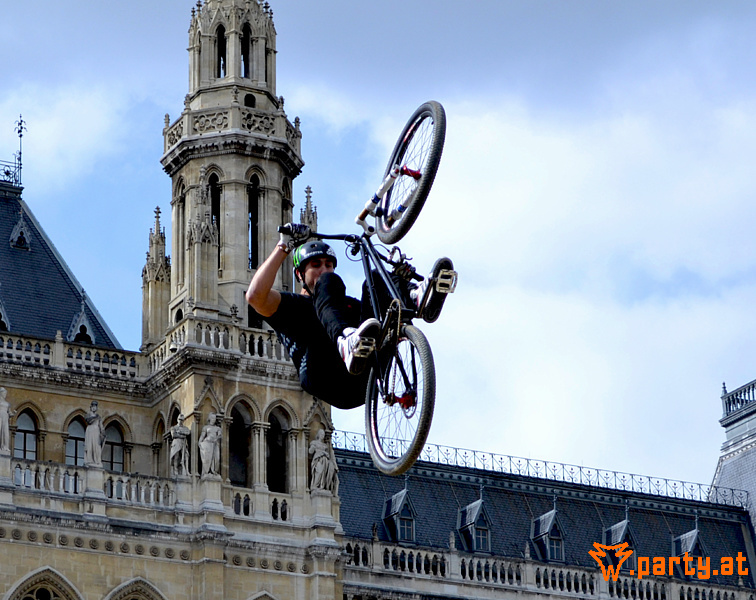 Bild 47 - Vienna Air King Contest am Argus Bike Festival Wien, Rathausplatz Wien Bild 47