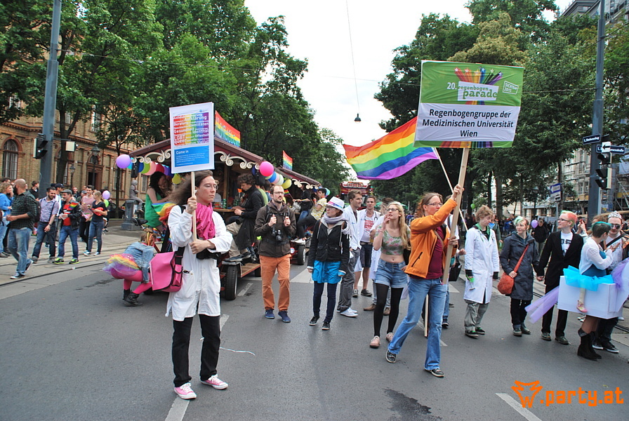 Bild 122 - 20. Regenbogenparade, Wiener Ringstraße Bild 122