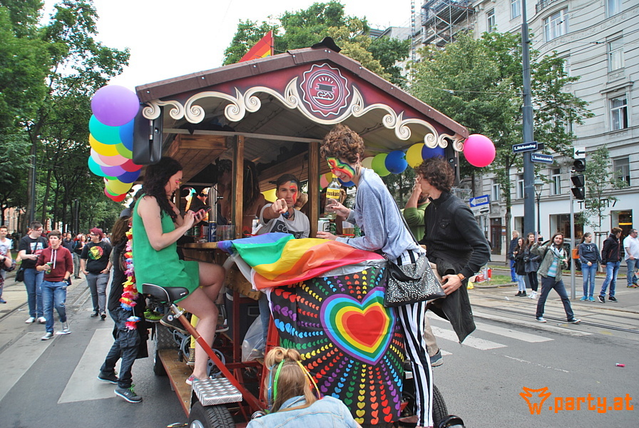Bild 123 - 20. Regenbogenparade, Wiener Ringstraße Bild 123