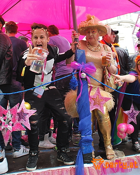 Bild 194 - 20. Regenbogenparade, Wiener Ringstraße Bild 194