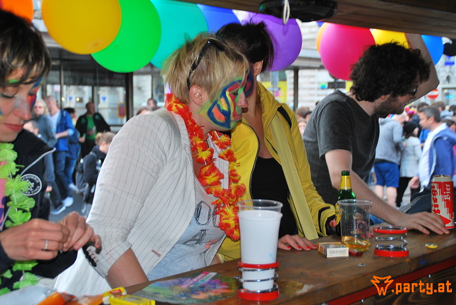 Bild 345 - 20. Regenbogenparade, Wiener Ringstraße Bild 345