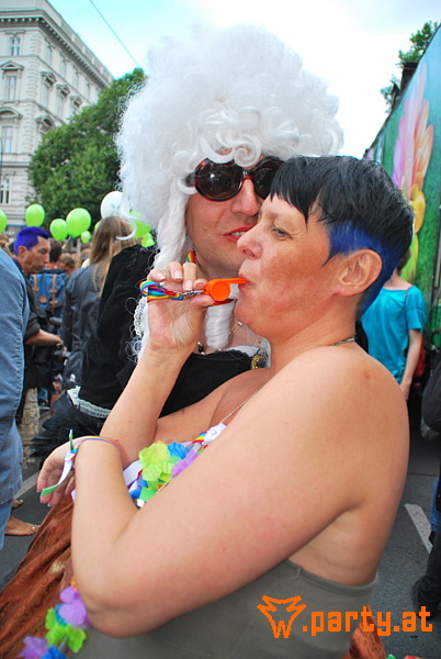 Bild 355 - 20. Regenbogenparade, Wiener Ringstraße Bild 355