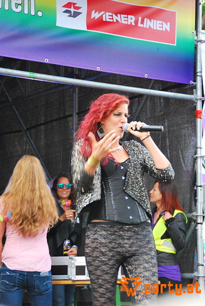 Bild 393 - 20. Regenbogenparade, Wiener Ringstraße Bild 393