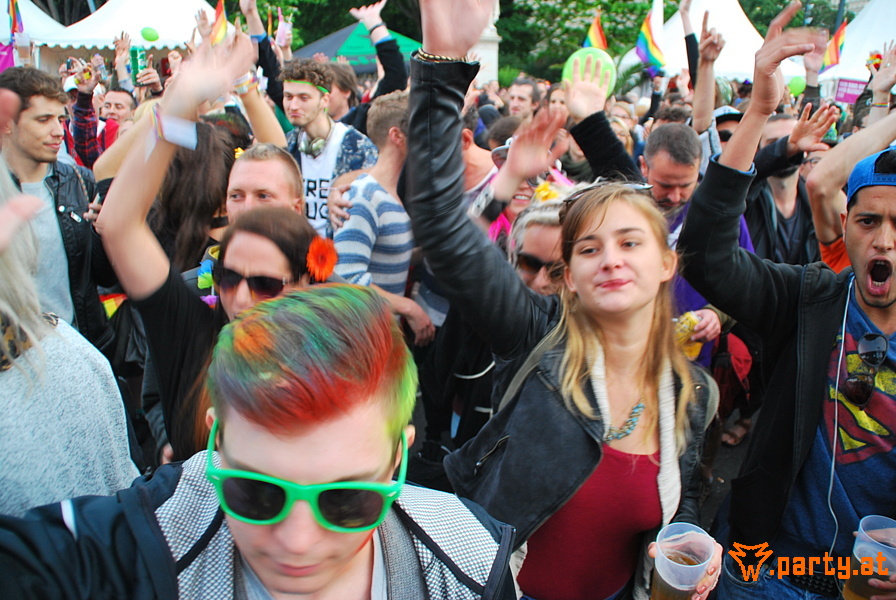 Bild 397 - 20. Regenbogenparade, Wiener Ringstraße Bild 397