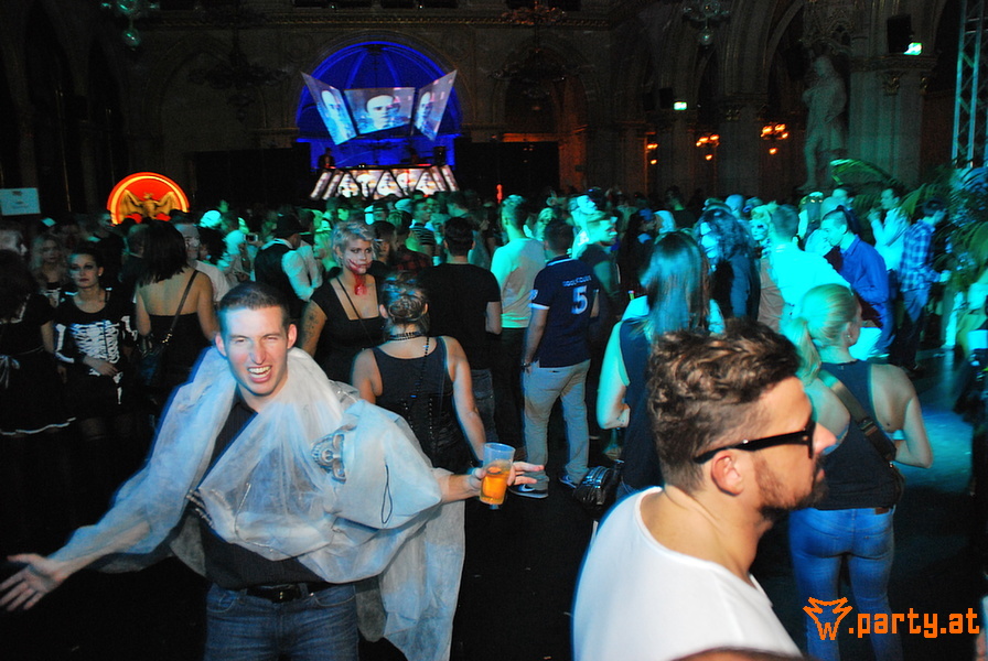 Party.at Photos Paradise City Halloween Party, Rathaus Wien