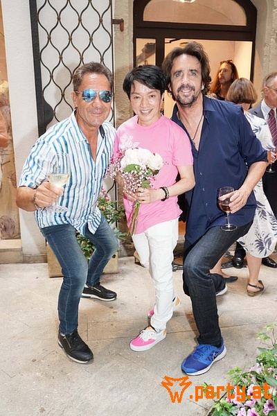 Bild 31 - LA HONG – FASHION INTO GALLERY & ART INTO BOUTIQUE, Boutique & Galerie - Am RosaRosen Hof Bild 31