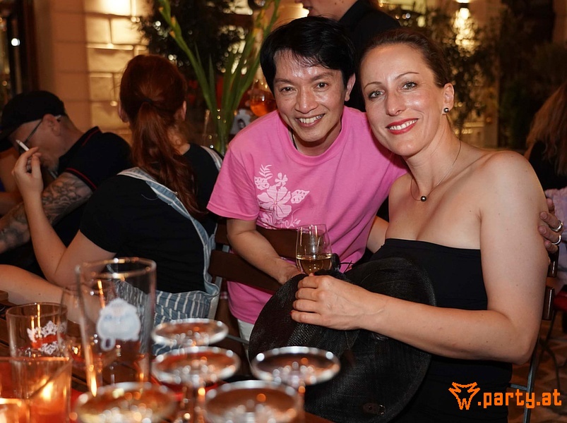 Bild 215 - LA HONG – FASHION INTO GALLERY & ART INTO BOUTIQUE, Boutique & Galerie - Am RosaRosen Hof Bild 215